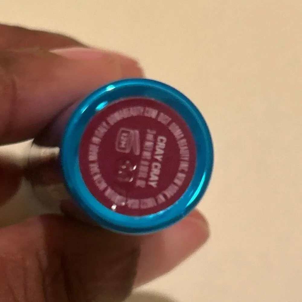 UOMA Beauty Boss Liquid Marble Lip Gloss Shade Cray Cray Magenta New
